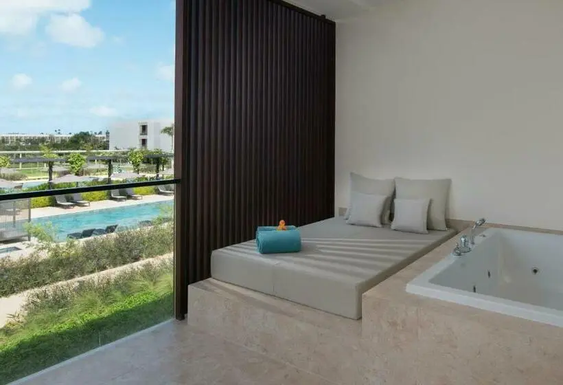 プールビューのプレミアムルーム, Live Aqua Punta Cana All Inclusive - Adults Only