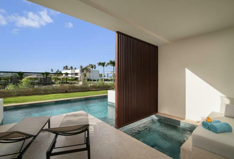 غرفة قياسية مطلّة علي حمام السباحة, Live Aqua Punta Cana   All Inclusive - Adults Only