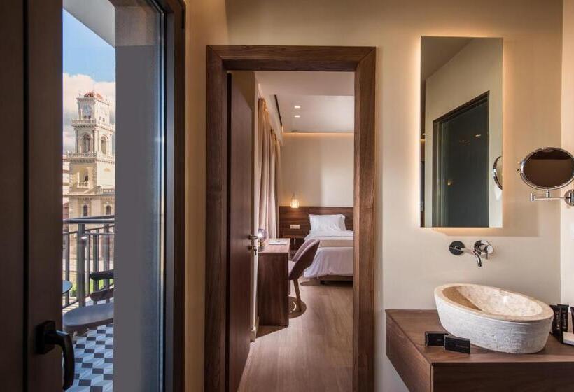 اتاق استاندارد تودرتو, Metropole Urban