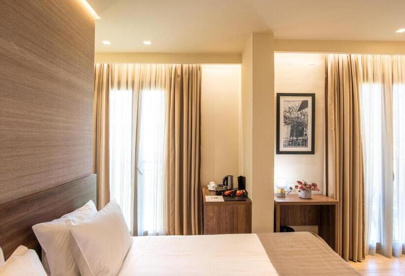 اتاق سوپریور با چشمانداز شهر, Metropole Urban