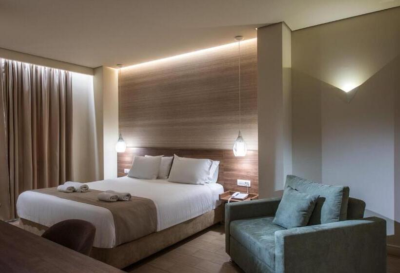 اتاق استاندارد سه نفره, Metropole Urban