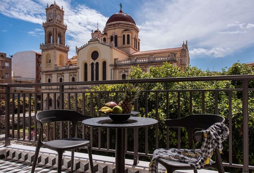 اتاق لوکس با چشمانداز شهر, Metropole Urban