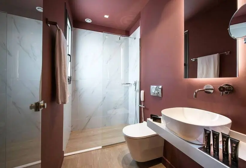 Standard Kolmen Hengen Huone, Metropole Urban