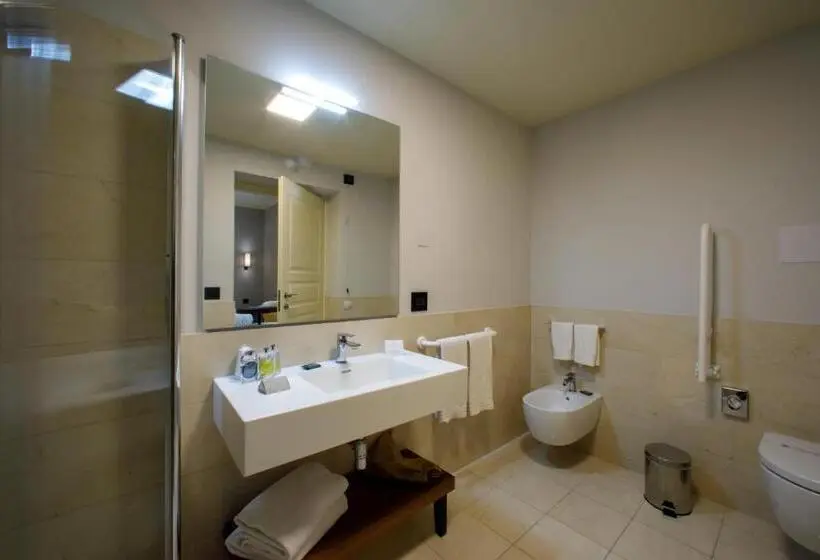 اتاق استاندارد, Room Of Andrea