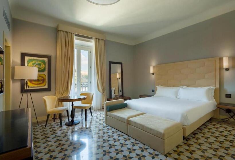 高级大房间, Room Of Andrea