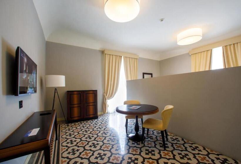 豪华房间, Room Of Andrea