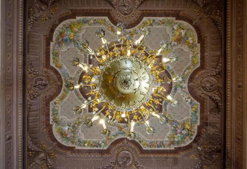 سوییت, Room Of Andrea