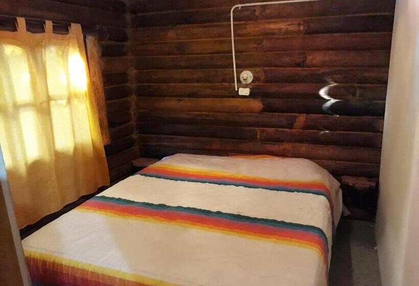 标准平房, Posada Arco Iris