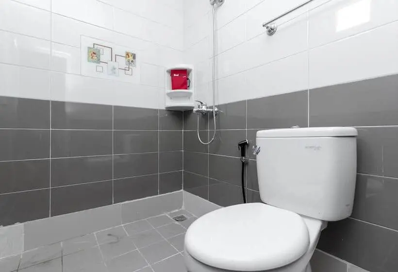 スタンダードルーム, Reddoorz Plus @ Cipete Damai