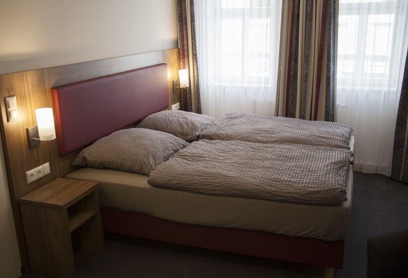 Quarto Basic, La Flamme Wertheim Garni