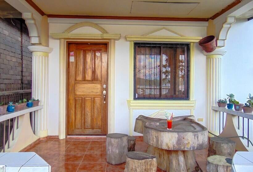 Családi Bungalow, Pangulatan Beach Resort