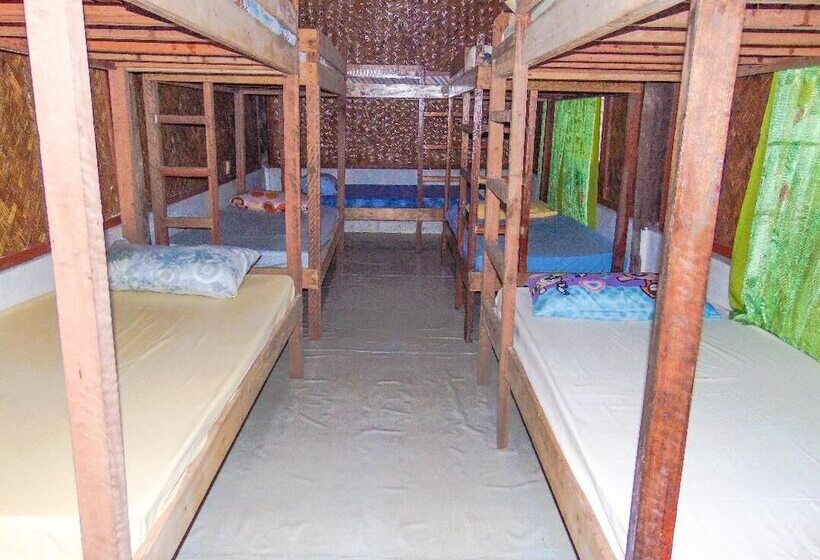 Ágy Közös Szobában Közös Fűrdővel, Pangulatan Beach Resort