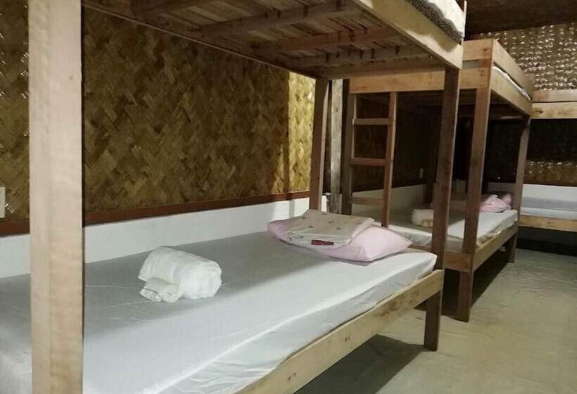 Ágy Közös Szobában Közös Fűrdővel, Pangulatan Beach Resort