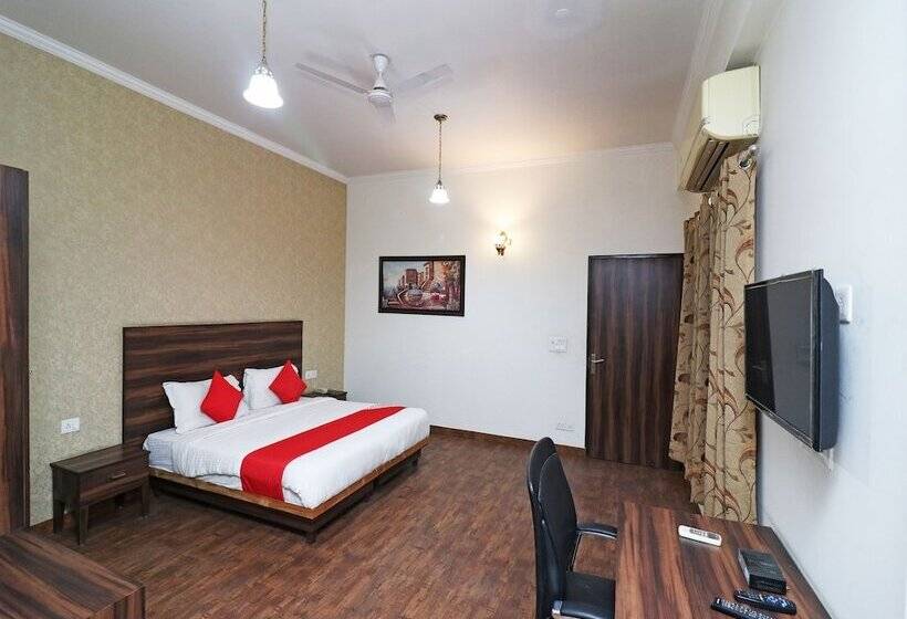 חדר דלוקס, Silver Star By Oyo Rooms