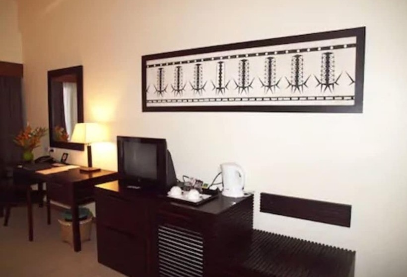 Pokój Executive, Solomon Kitano Mendana