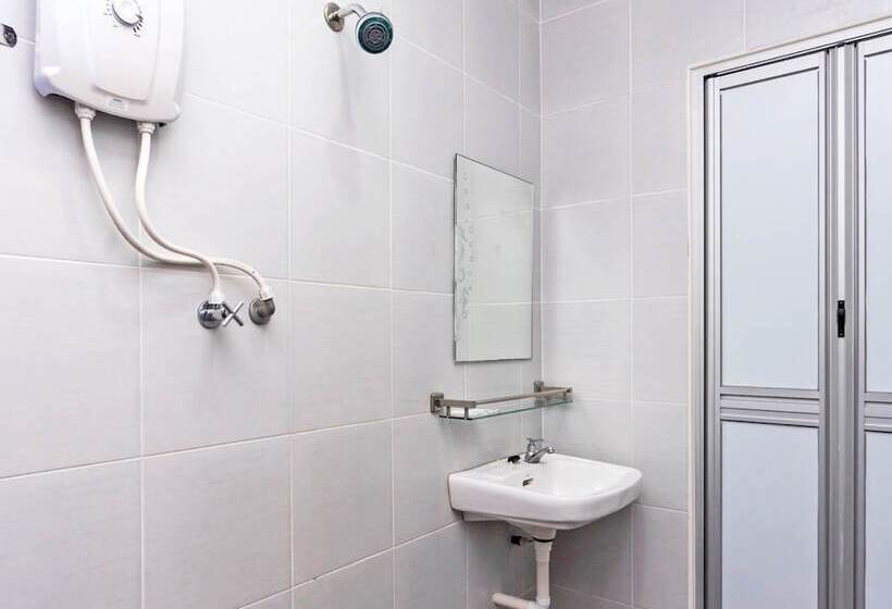 غرفة ديلوكس, Muar City