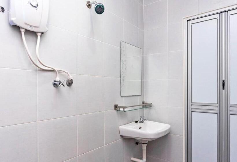 غرفة ديلوكس, Muar City