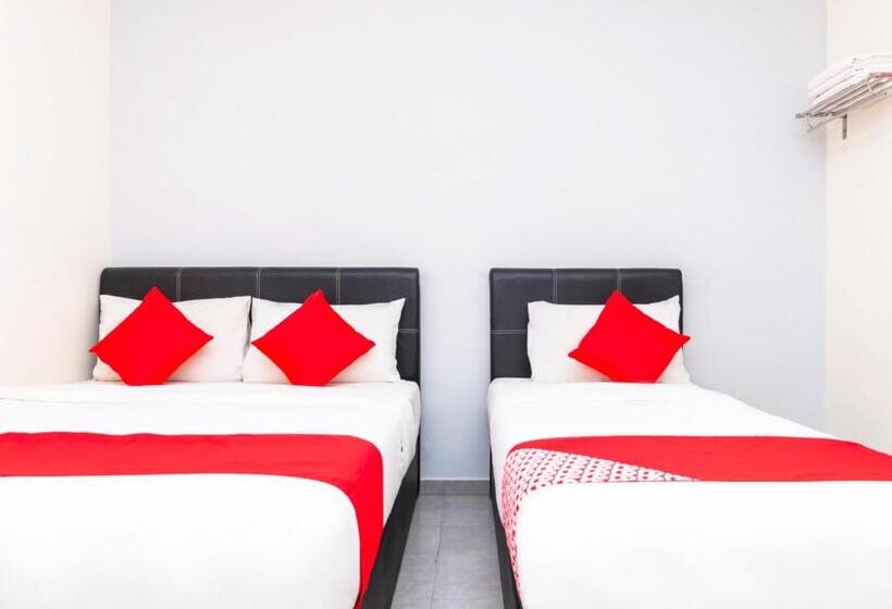 غرفة ديلوكس ثلاثية, Muar City