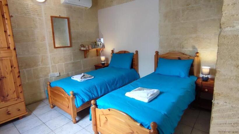 اتاق استاندارد, Grotto's Paradise B&b