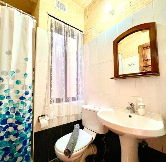 اتاق استاندارد, Grotto's Paradise B&b