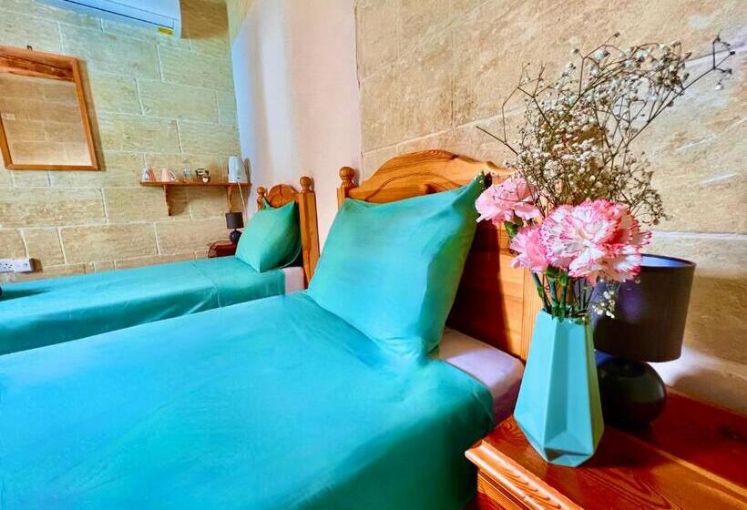 اتاق استاندارد, Grotto's Paradise B&b