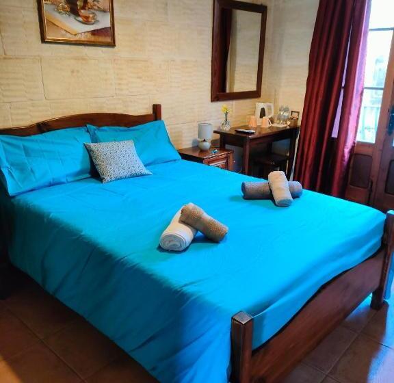 اتاق لوکس, Grotto's Paradise B&b