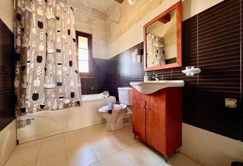 اتاق لوکس, Grotto's Paradise B&b