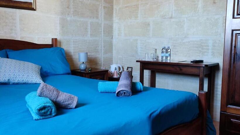 اتاق استاندارد, Grotto's Paradise B&b