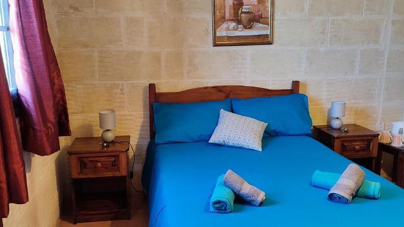 اتاق استاندارد, Grotto's Paradise B&b