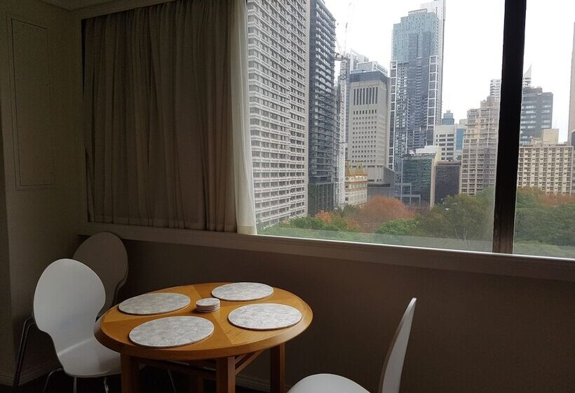 클래식 스튜디오, Sydney Hyde Park Paxsafe Apartments