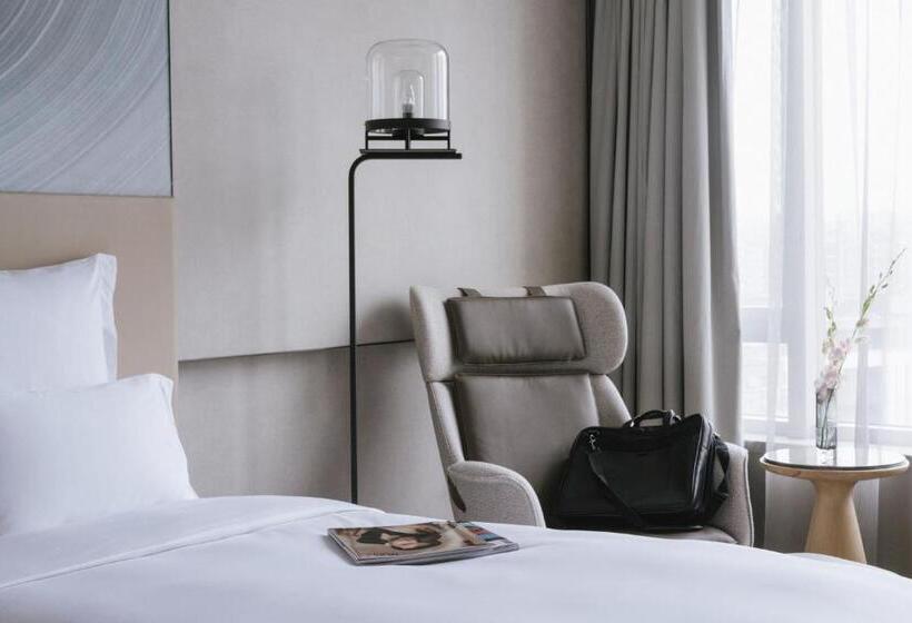 Şehir Manzaralı büyük boy yataklı Lüks Oda, Pullman Shanghai Qingpu Excellence