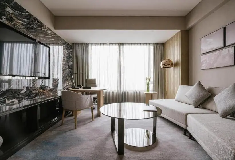 キングサイズベッドのデラックススイート, Pullman Shanghai Qingpu Excellence