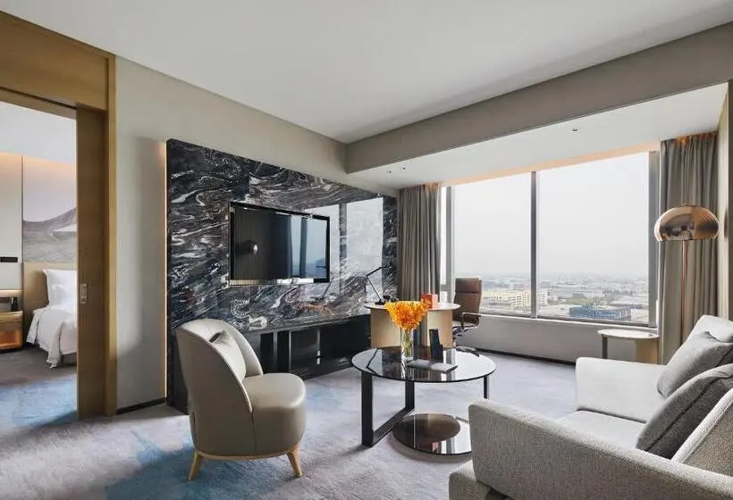 キングサイズベッドのデラックススイート, Pullman Shanghai Qingpu Excellence