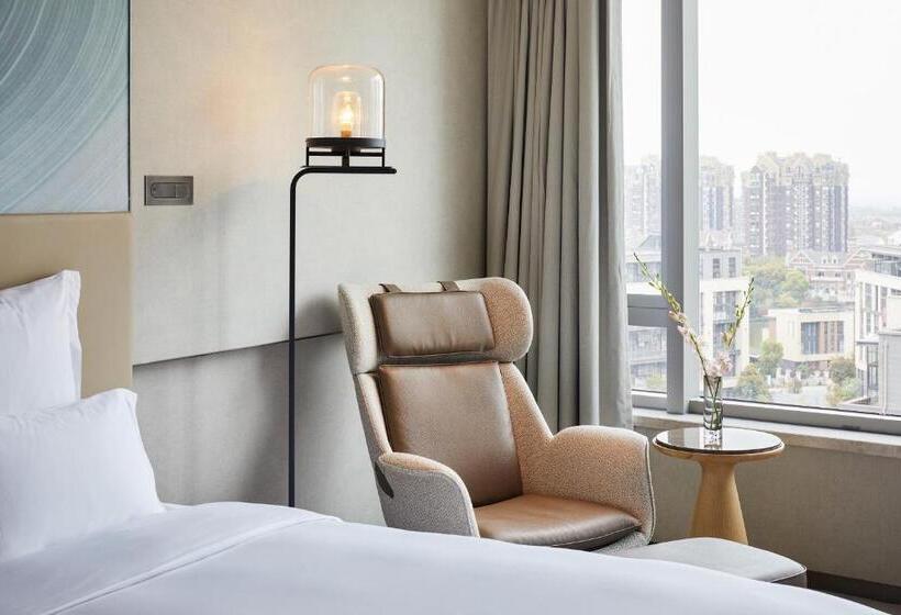Şehir Manzaralı Lüks Oda, Pullman Shanghai Qingpu Excellence