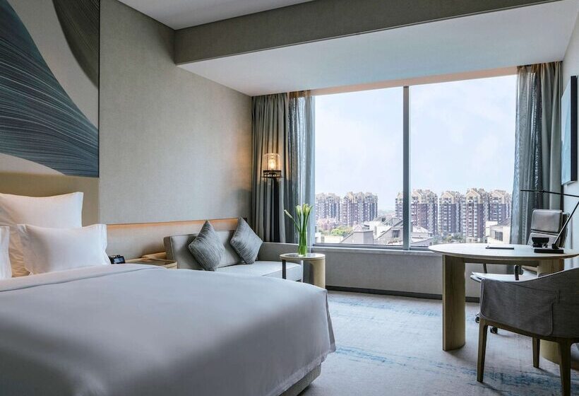 اتاق لوکس با چشم‌انداز شهر, Pullman Shanghai Qingpu Excellence