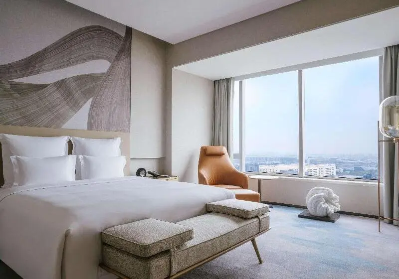 キングサイズベッドのデラックススイート, Pullman Shanghai Qingpu Excellence