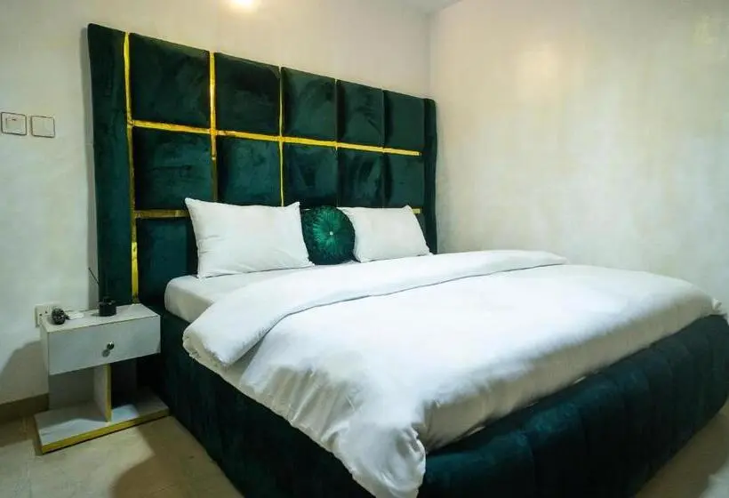 اتاق لوکس, Royalty Place