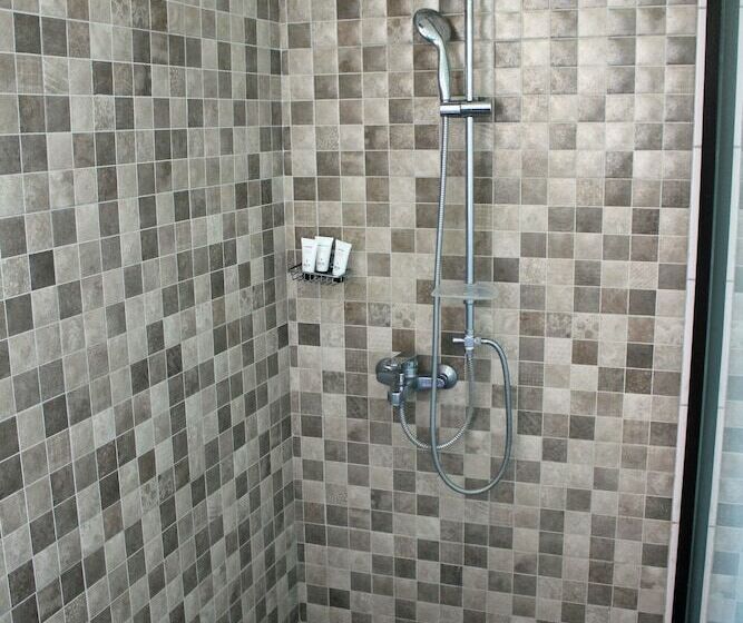 اتاق خانوادگی, Villa Dahl