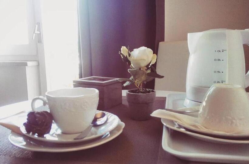 غرفة قياسية ثلاثية, B&b La Peonia