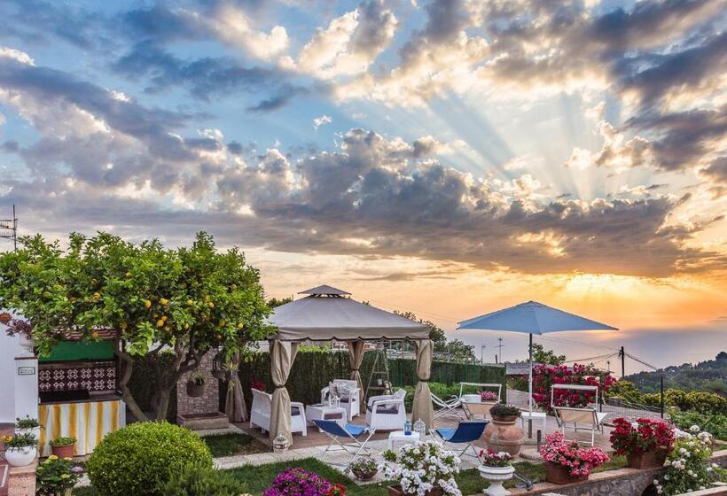 חדר דלוקס עם מרפסת נוף לים, B&b Villa Cristina