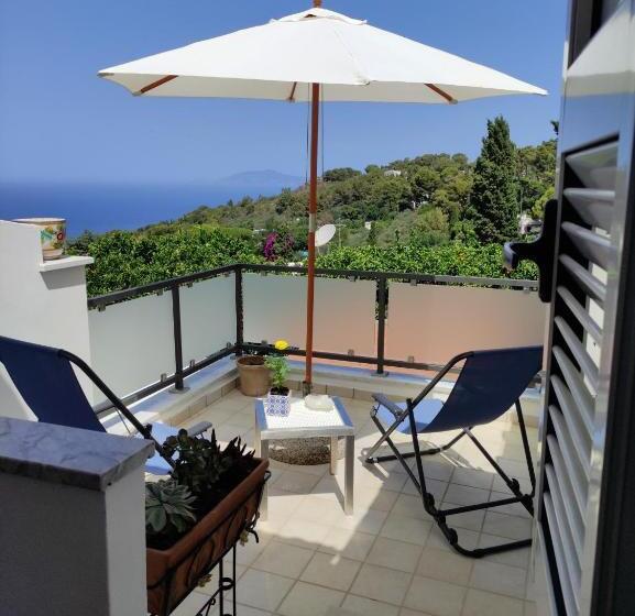 חדר דלוקס עם מרפסת, B&b Villa Cristina