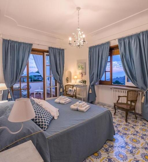 豪华海景房带阳台, B&b Villa Cristina