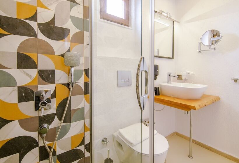 Cameră Familiară cu Vedere la Mare, No37