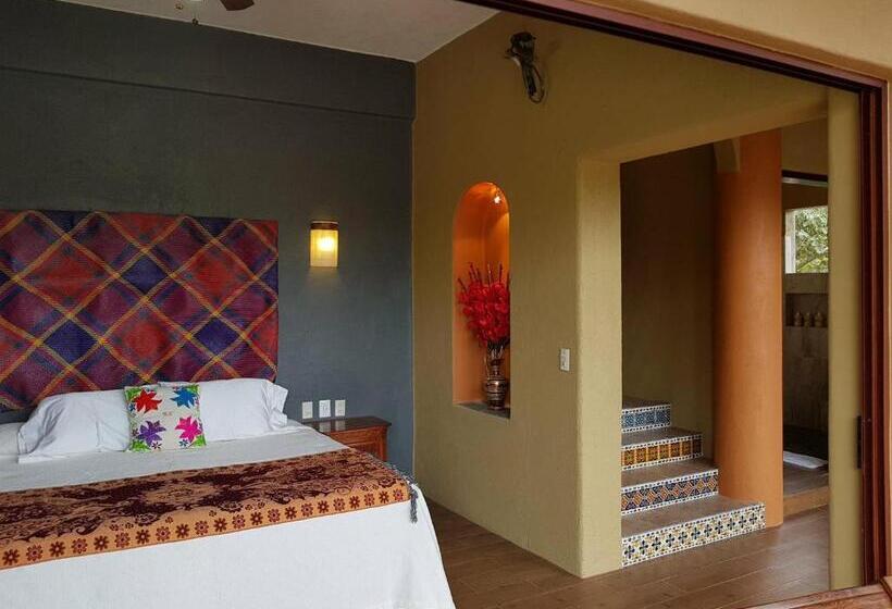 带大床的豪华间, Casa Arcoiris Zihuatanejo B&b