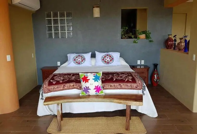 اتاق استاندارد با تخت بزرگ, Casa Arcoiris Zihuatanejo B&b