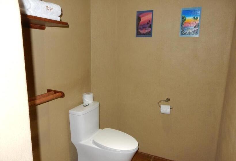 带大床的标准间, Casa Arcoiris Zihuatanejo B&b