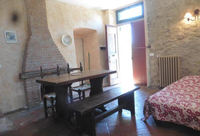 آپارتمان 1 خوابه با تراس, Agriturismo I Pitti