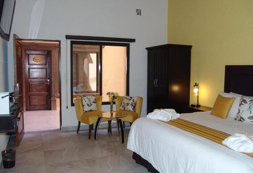 جناح جونيور, Casa Don Quijote