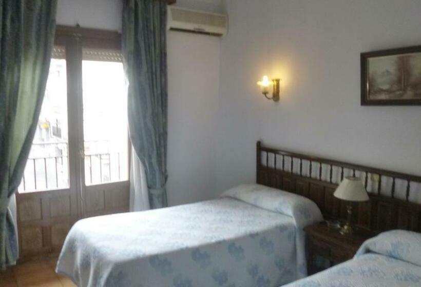 스탠다드 룸, Hostal Cerezo