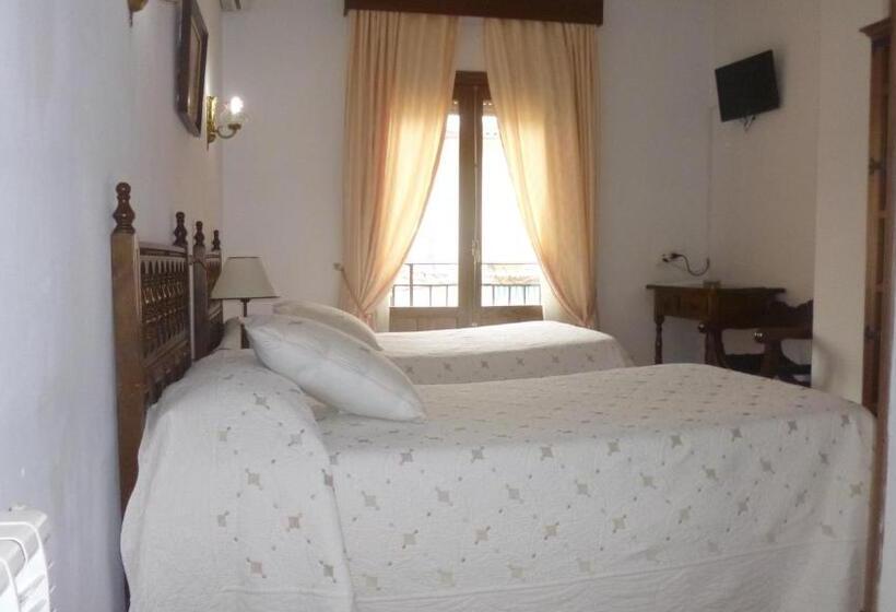 스탠다드 룸, Hostal Cerezo